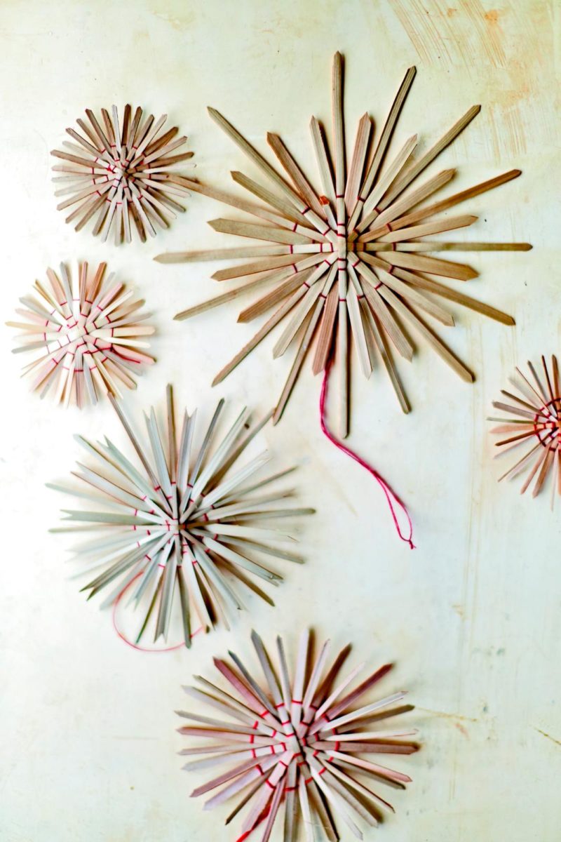 Oriëntatiepunt Avondeten Chemicus DIY: decoraties met stro, gras en palmblad | DIY | Seasons